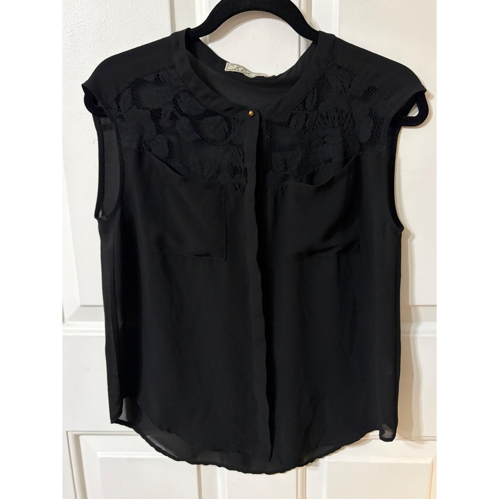 Chloe K | Lace Yoke Sleeveless Chiffon Blouse | M || Black|